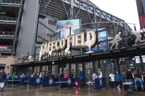 Take dad out to the ball game, take dad out with the crowd… Photo by Elise Lin/Flickr
