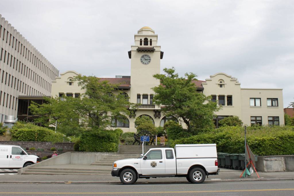 Everett Defense Investigator Accused of Immigrant Witness Tampering