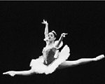 Lords and ladies a-leapin'! Paquita dancers make room for exposed technique.