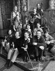 Seattle Baroque, with Matthews (front) and Schenkman (second from right, front).