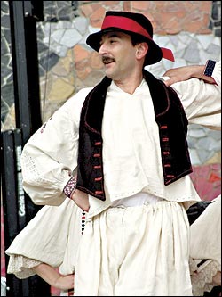 Vela Luka Croatian Dance Ensemble, Saint Helens String Quartet