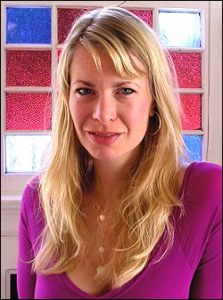 Journalist and survivor Scheeres.