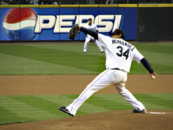 Cut down on the fastballs, the bloggers said. And Felix listened.