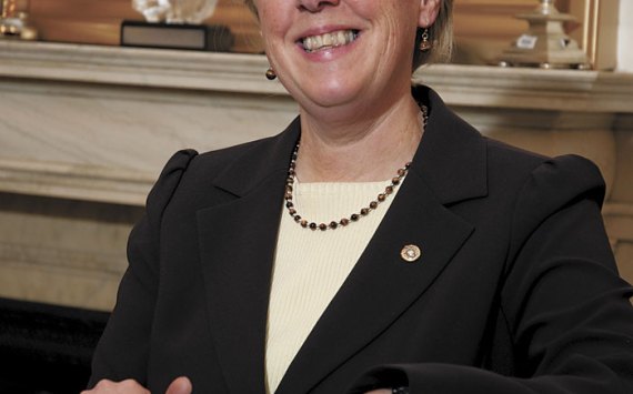 Says former Congressman Al Swift of Murray: I cant think of many Ive watched grow like she has.