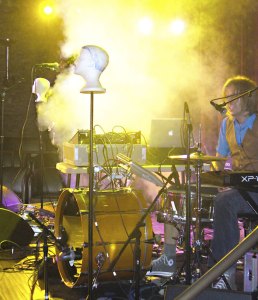 A Shot in the Dark: Tongue-Swapping & Ginger at Club Sno