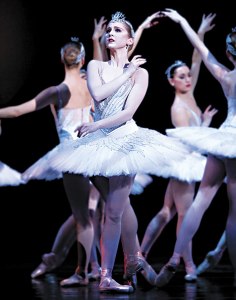 K&ouml;rbes, one of six Swan Lake leads.