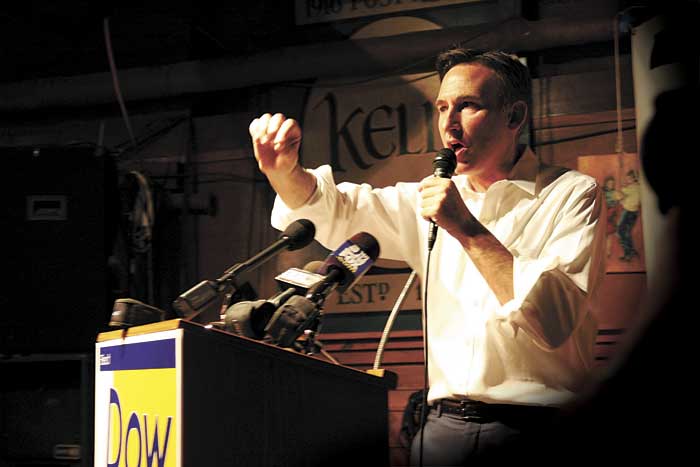 Constantines primary-night pub party was a far cry from Hutchisons tony Edgewater affair.