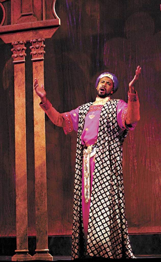 Piggee: a classic leading-man baritone.