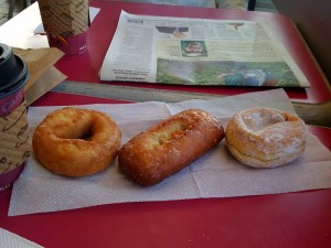 Bottomfeeder: Midway Donuts and the 3 a.m. Food Group
