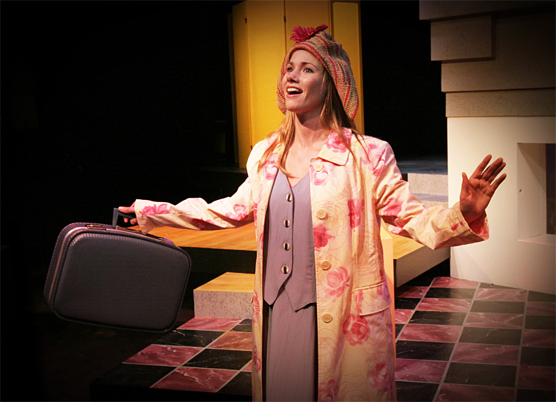 Barnum commands the stage, sans melodies.