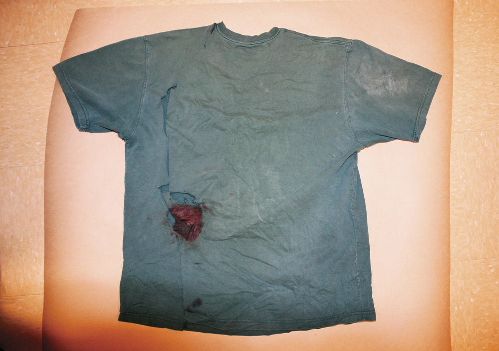 Pinal County authorities declined to send Purolls bloody T-shirt to a state crime lab for testing.
