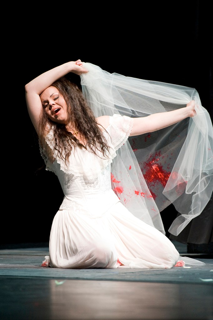 Kurzak gets bloody for Halloween.