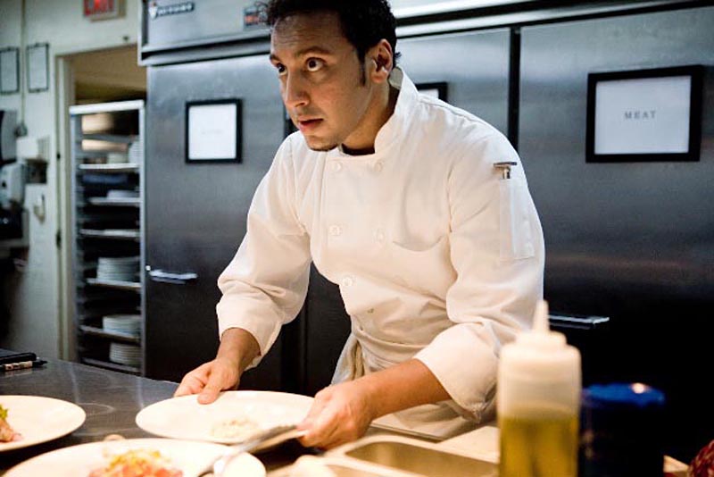 Mandviin the kitchen.