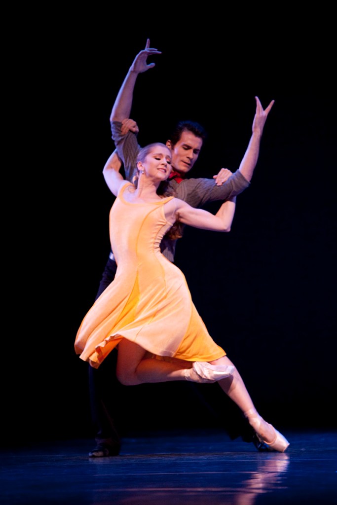 The brute (Orza) meets the feckless temptress (Korbes) at PNB.