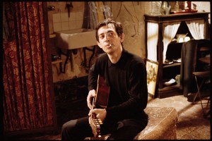 The singer (Elmosnino) in a rare, pensive moment.