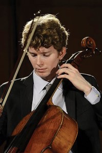 Roman returns to his old bowing grounds.