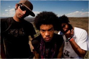 Starfucker & Champagne Champagne