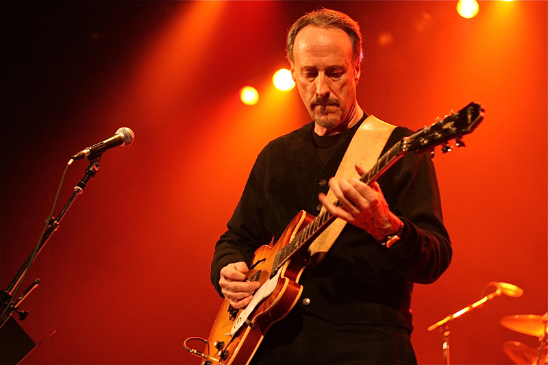 The Sonics guitarist Larry Parypa at the Paramount Theatre on Halloween 2008.