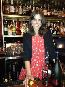 A smoldering brunette!