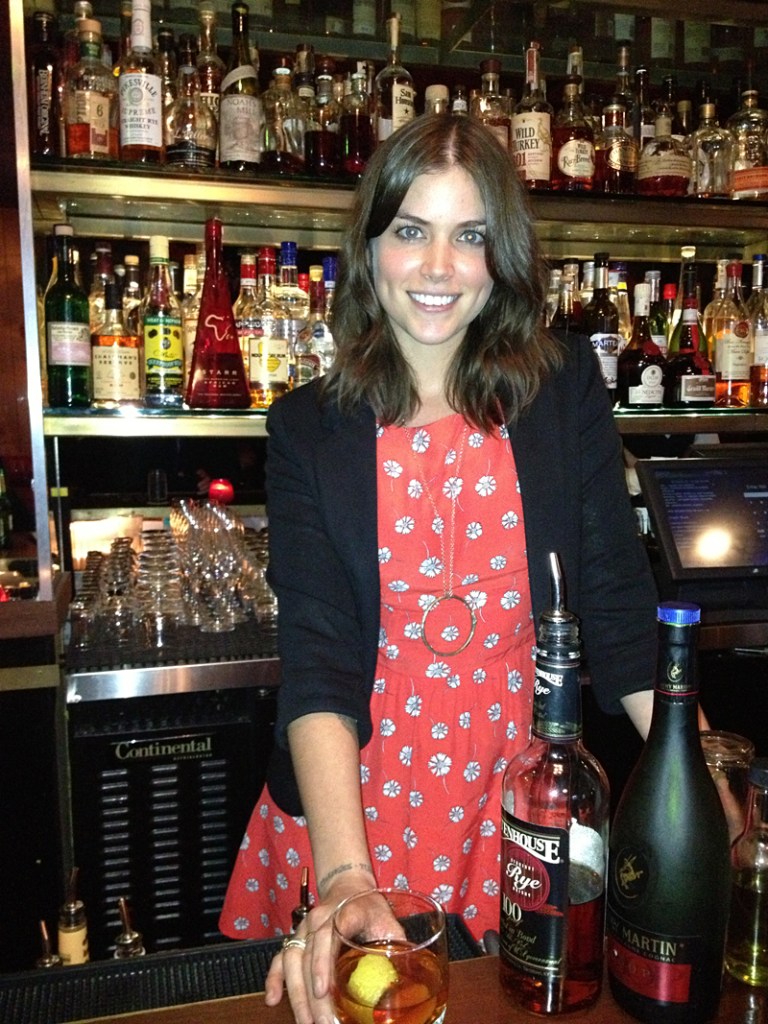 A smoldering brunette!