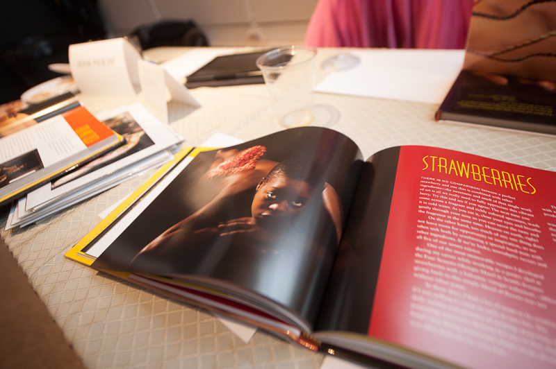 BlackRapid Studios invited photo buffs (and their friends) to a ValentineaE™s party