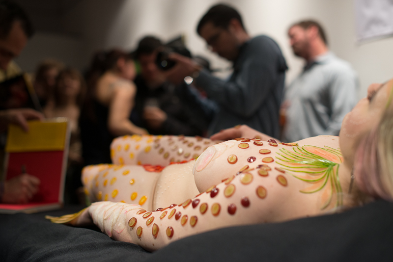 BlackRapid Studios invited photo buffs (and their friends) to a ValentineaE™s party