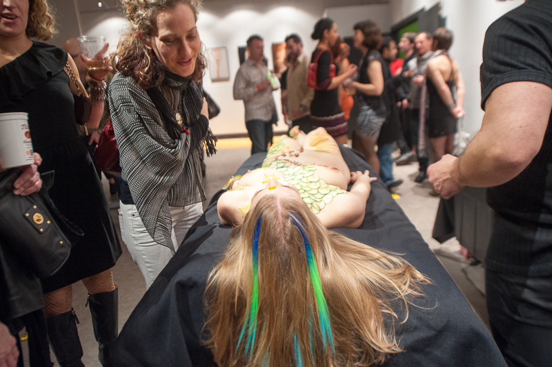 BlackRapid Studios invited photo buffs (and their friends) to a ValentineaE™s party