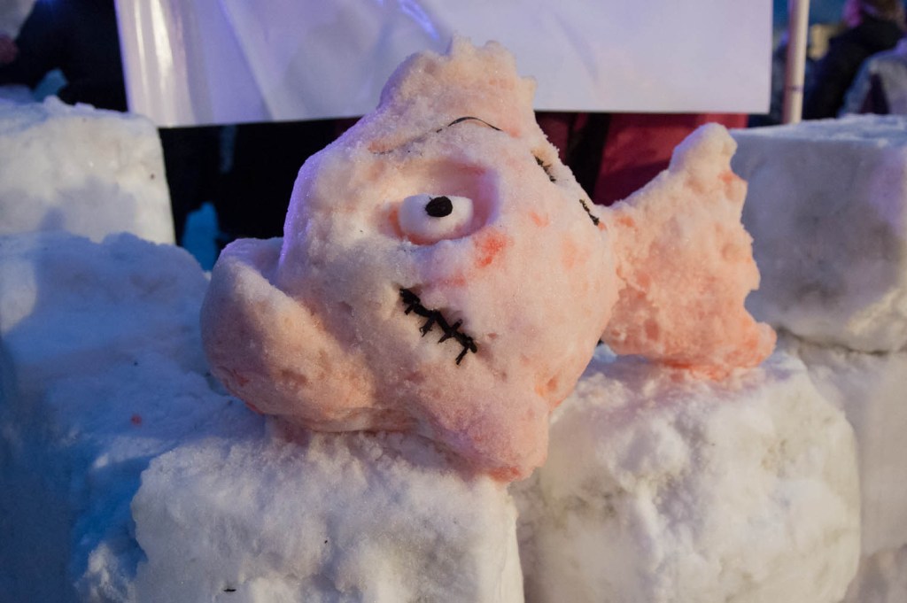 Seattle set the Guinness Book record for biggest snowball fight Saturday at