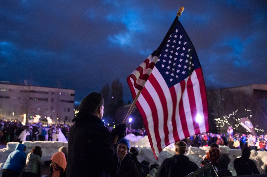 Seattle set the Guinness Book record for biggest snowball fight Saturday at