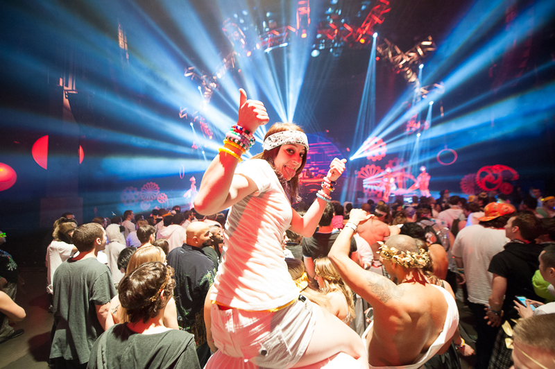 Five-hundred pounds of confetti were fired from a cannon and thousands of