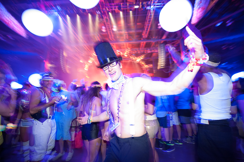 Five-hundred pounds of confetti were fired from a cannon and thousands of