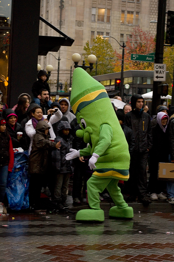 Holiday season officially kicked off in Seattle Friday with the Macy's Holiday