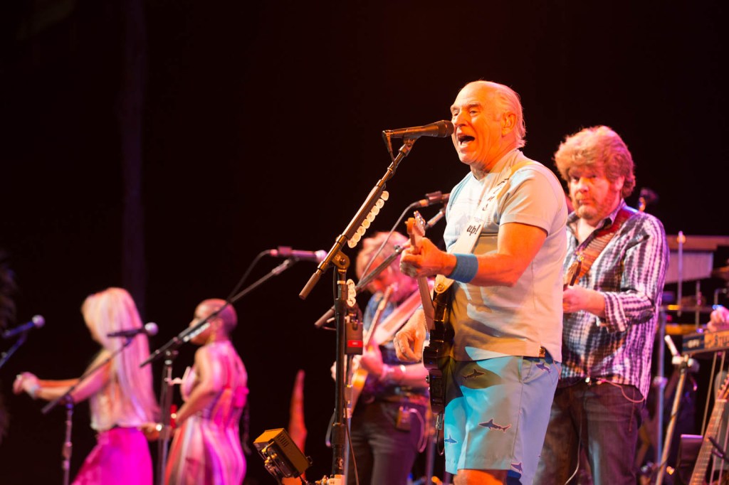 The cold and the rain be damned, Jimmy Buffett fans were thinking