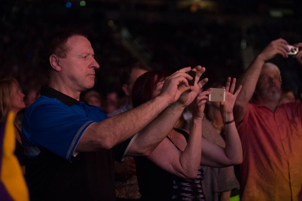 The cold and the rain be damned, Jimmy Buffett fans were thinking
