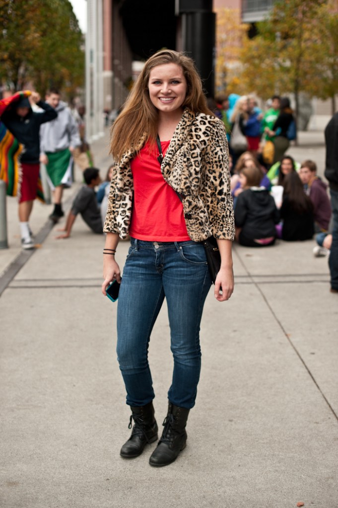 Abby/Value VillagePDRTJS_settings_6266778 = {id : 6266778,unique_id : default,title : ,permalink : };