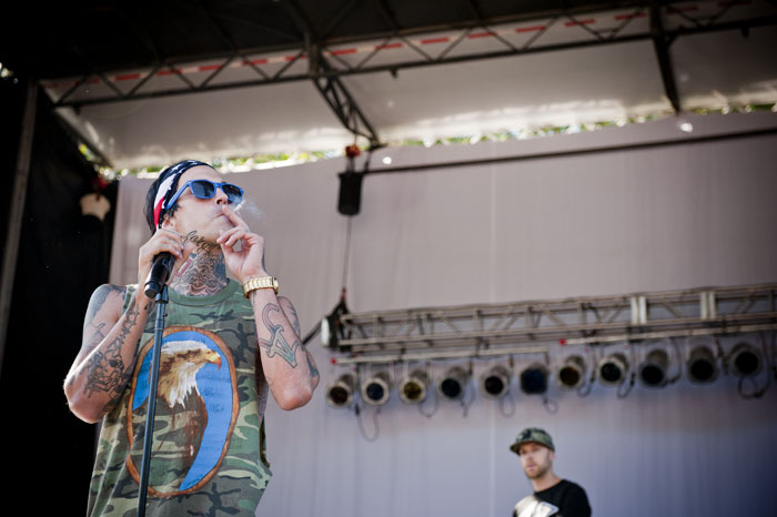 The sun stayed out for another day, and Tony Bennett, Yelawolf and
