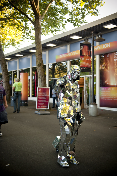 The sun stayed out for another day, and Tony Bennett, Yelawolf and