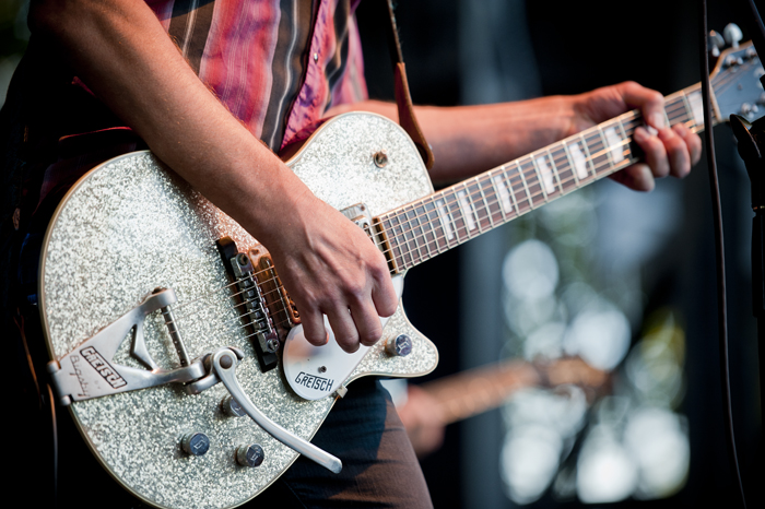 The sun stayed out for another day, and Tony Bennett, Yelawolf and