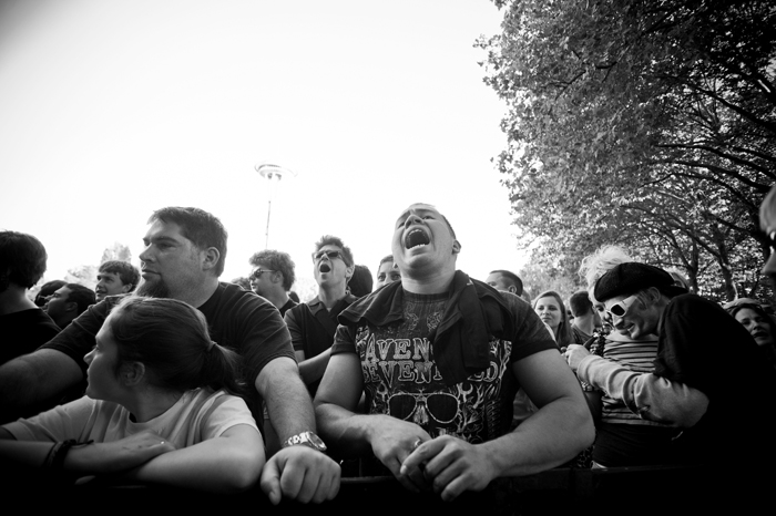 The sun stayed out for another day, and Tony Bennett, Yelawolf and