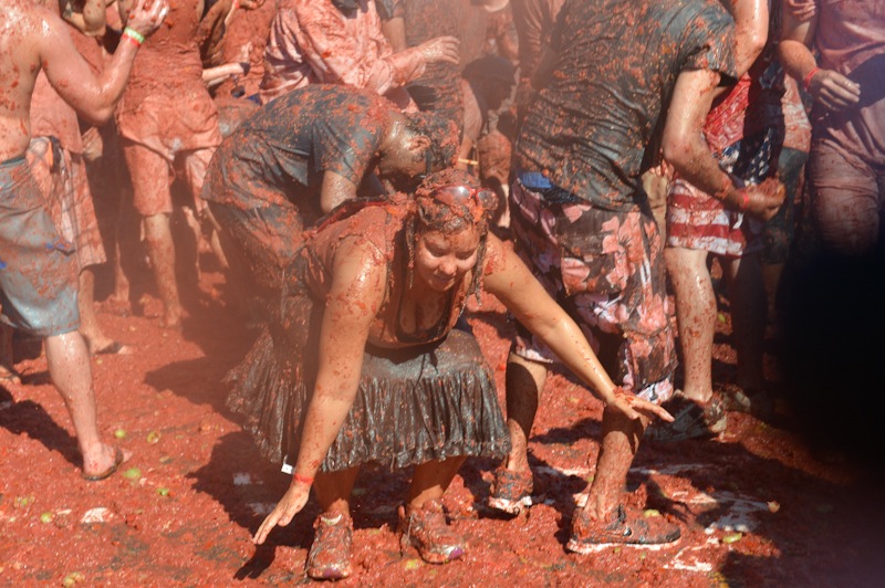 Those not afraid of seeing how catsup gets made converged at Pyramid