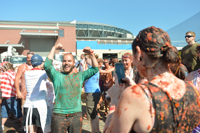 Those not afraid of seeing how catsup gets made converged at Pyramid