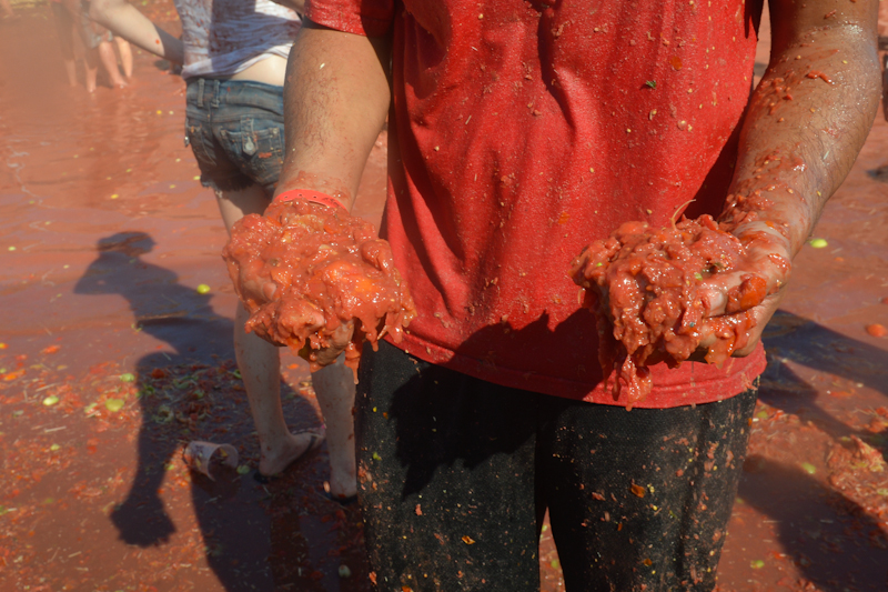 Those not afraid of seeing how catsup gets made converged at Pyramid