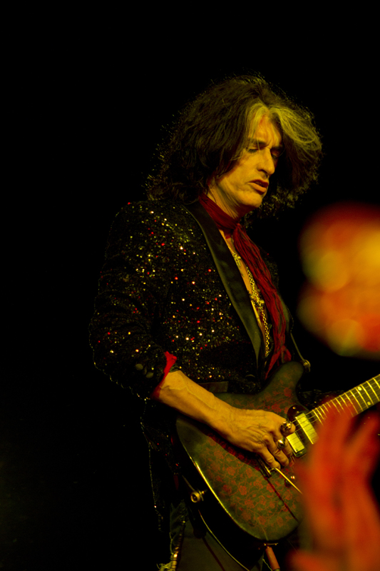 Steven Tyler, Joe Perry and company weaved the dreams of adoring children