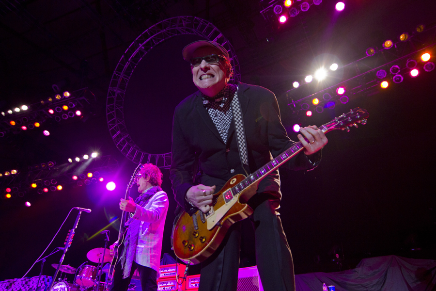 Steven Tyler, Joe Perry and company weaved the dreams of adoring children