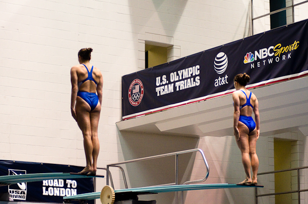 Maren Taylor (University of Texas) and Meghan Houston (Longhorn Aquatics) prepare to make the first dive of the night.