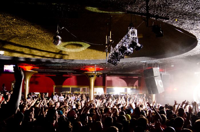 Porter Robinson along with Matt Zo, The M Machine, and Darrius joined