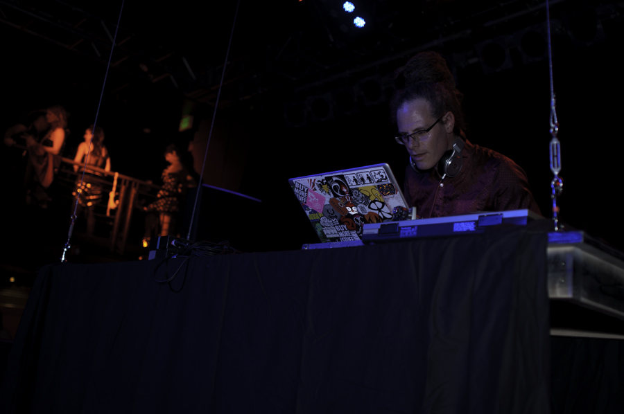 Michael Holden spins a variety of tracks, before deciding to go on a Beastie Boys tangent in honor of MCA, who passed away on Friday. My favorite mashup was Intergalactic with Bob Marley's Could You Be Loved.