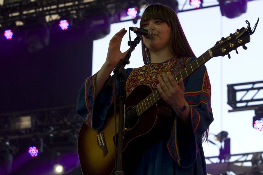 Checking out the performances from Sunday, April 22 a Coachella, including First