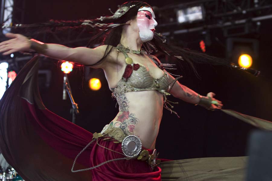 Checking out the performances from Sunday, April 22 a Coachella, including First