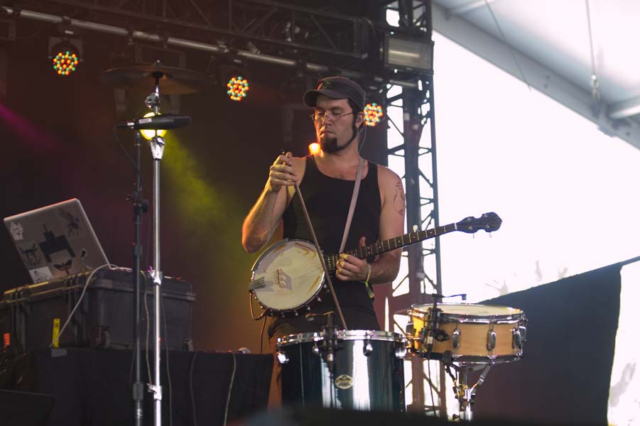 Checking out the performances from Sunday, April 22 a Coachella, including First